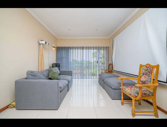 2 BEDROOM FLAT TO LET IN WESTVILLE